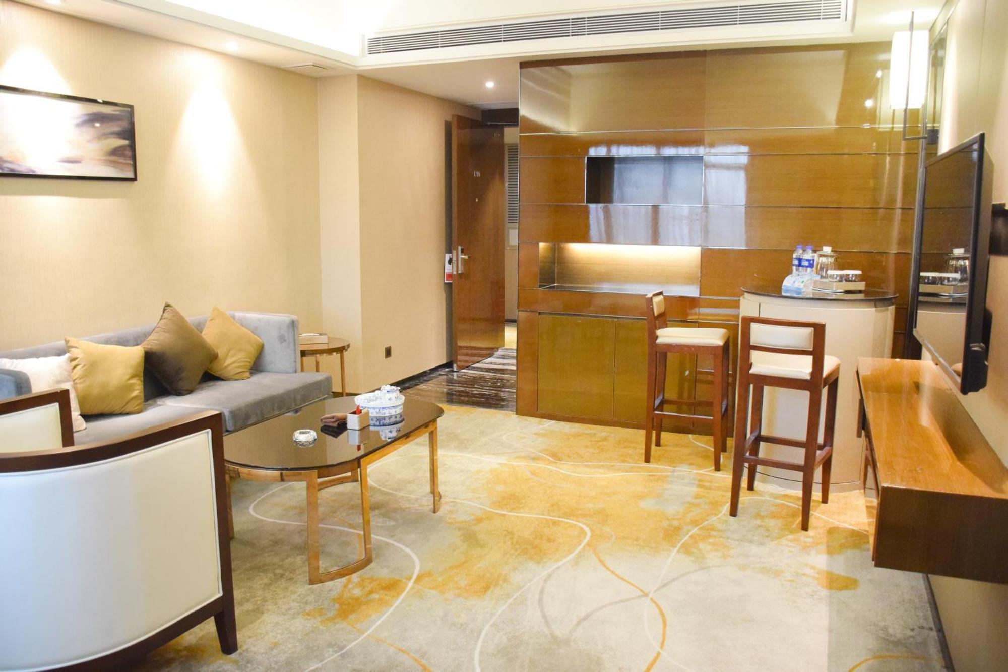 Ramada Foshan Hotel Kültér fotó