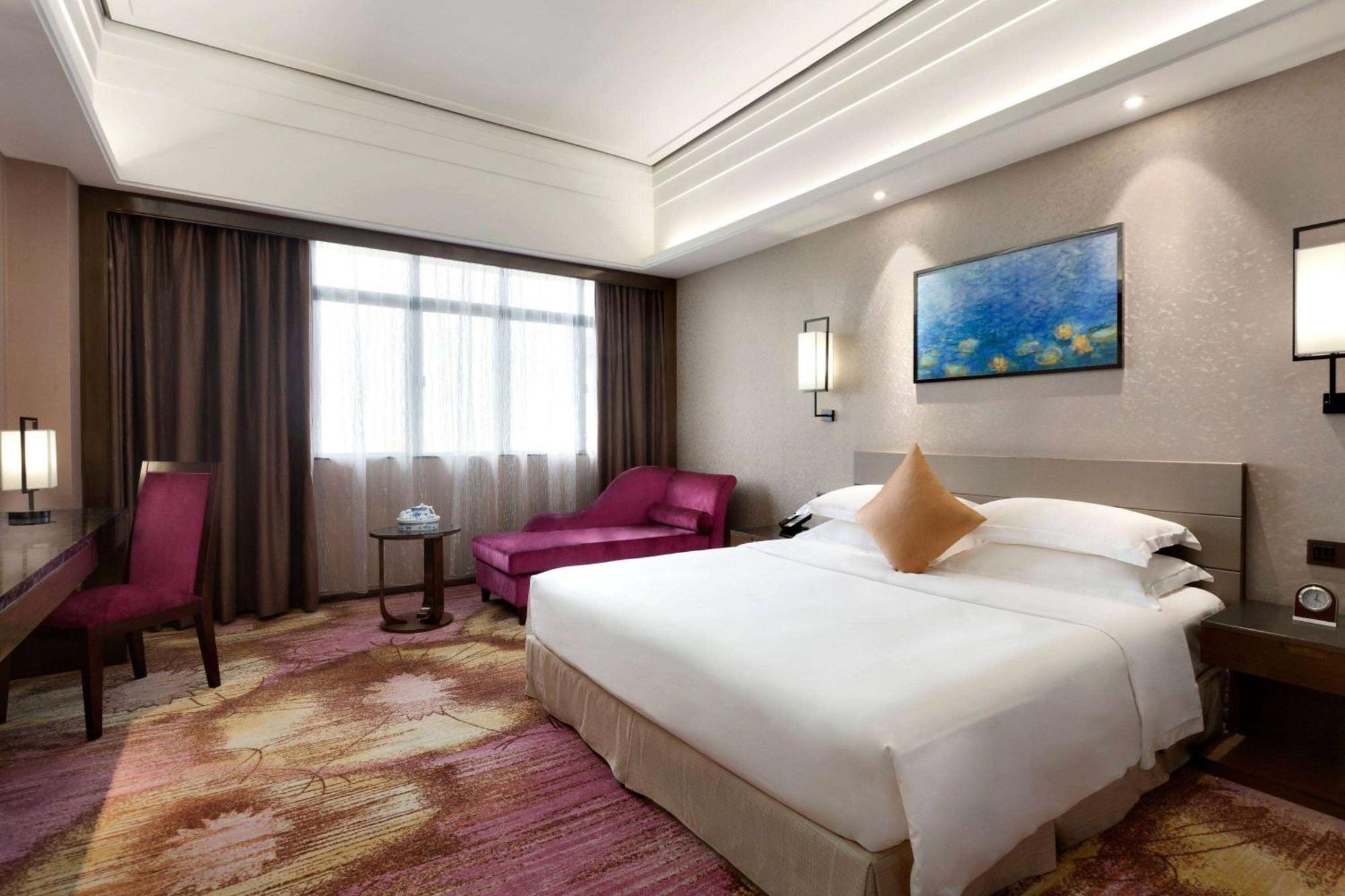 Ramada Foshan Hotel Kültér fotó