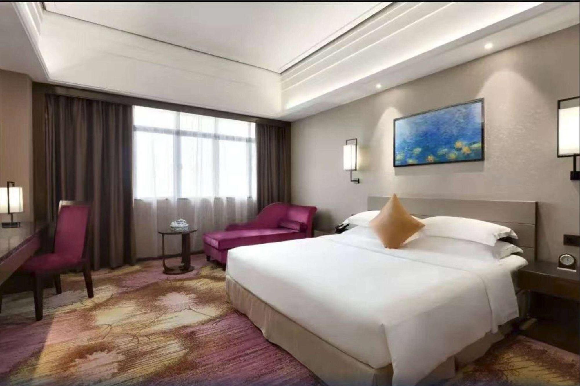 Ramada Foshan Hotel Kültér fotó