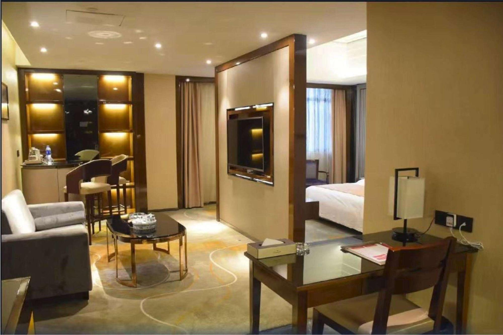 Ramada Foshan Hotel Kültér fotó