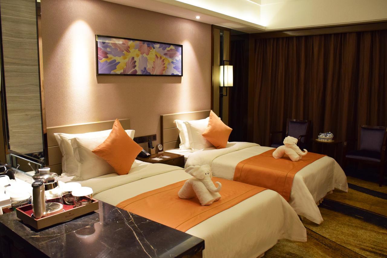 Ramada Foshan Hotel Kültér fotó