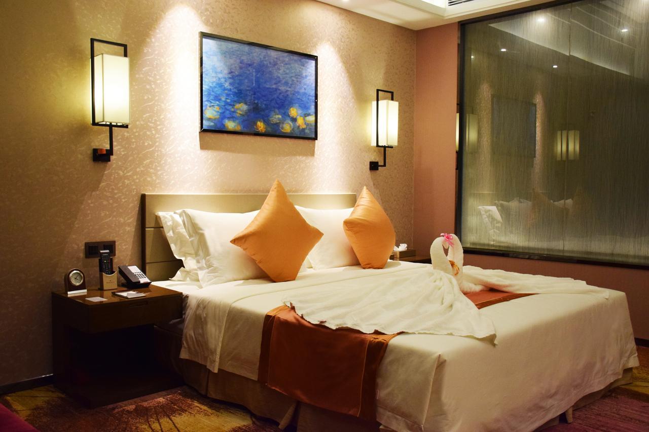 Ramada Foshan Hotel Kültér fotó